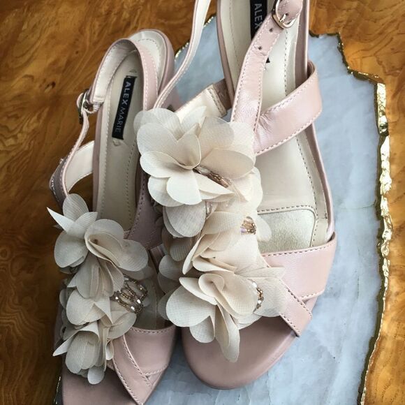 ALEX MARIE Blooming 3” Heels! - Picture 6 of 9